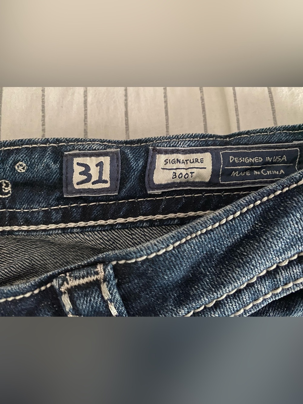🦋 Miss Me Signature Boot Jeans NWOT 🦋 - Picture 7 of 8